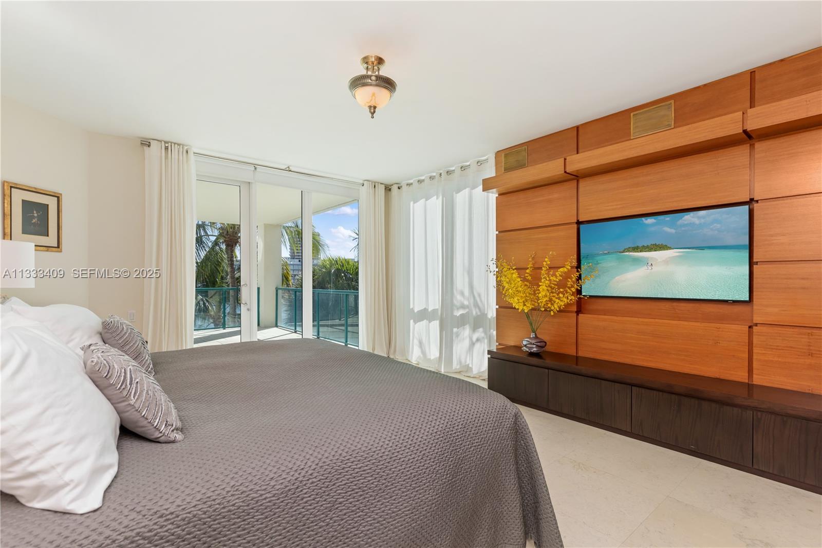 BEACON HARBOUR CONDO - Residential