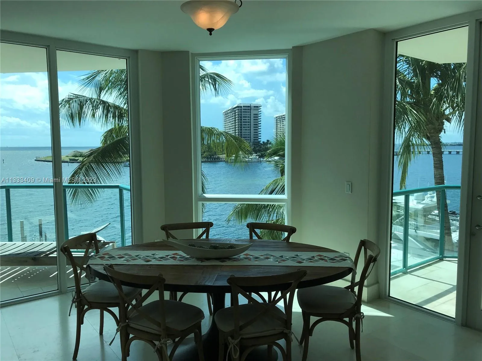 Coconut Grove, Florida 33133, United States, 3 Bedrooms Bedrooms, ,4 BathroomsBathrooms,Residential,Active,73785