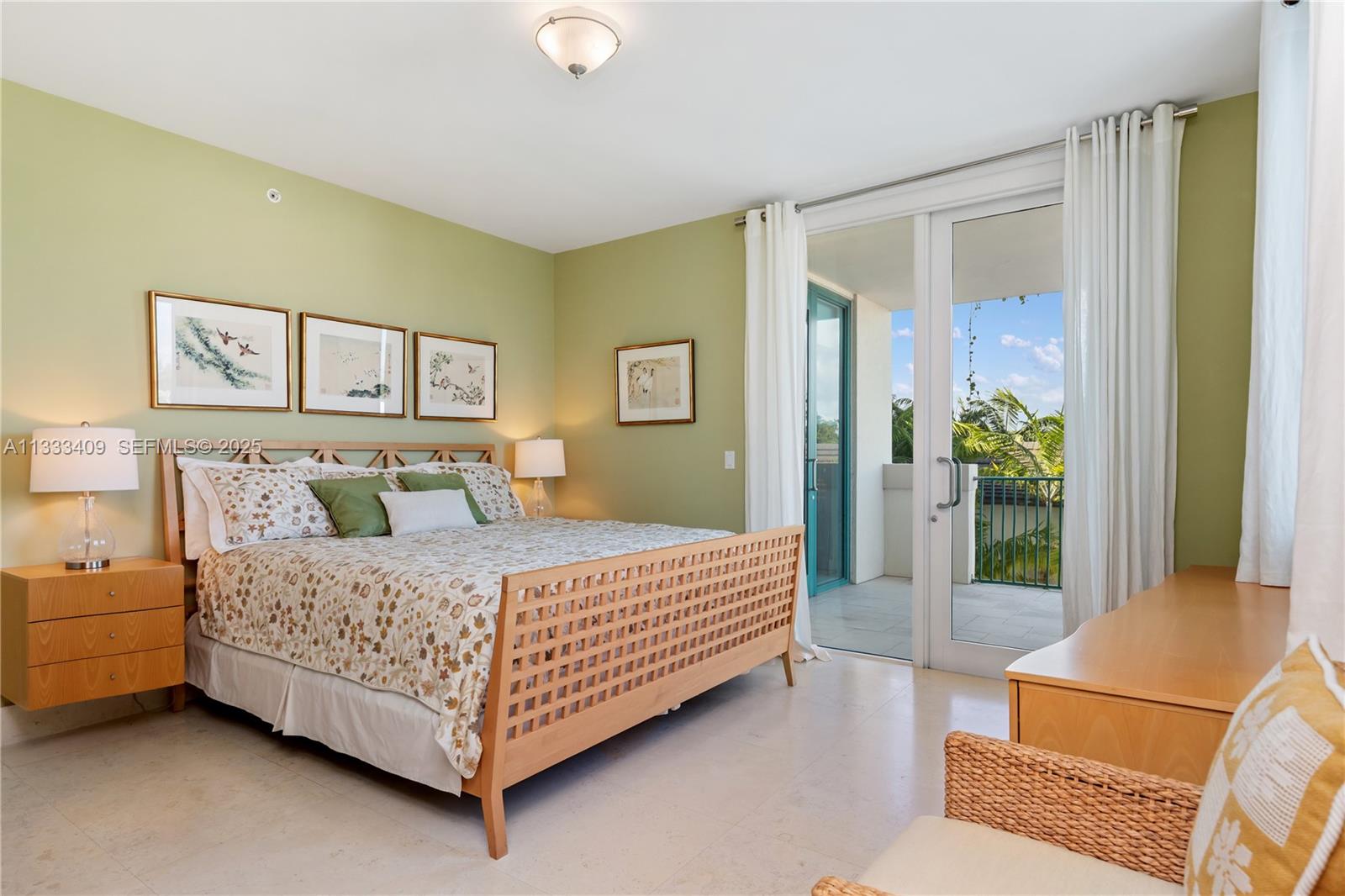 BEACON HARBOUR CONDO - Residential