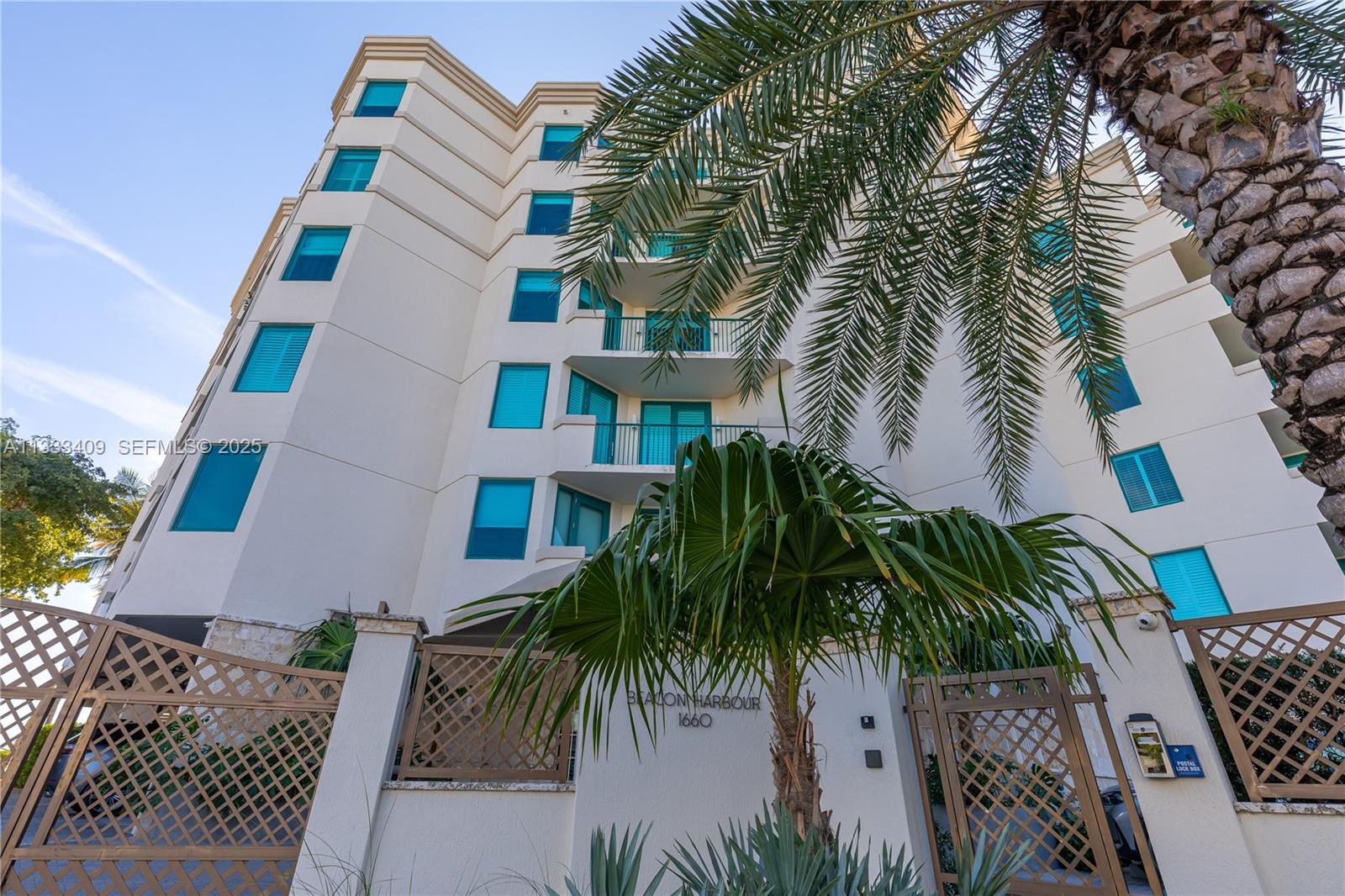 BEACON HARBOUR CONDO - Residential