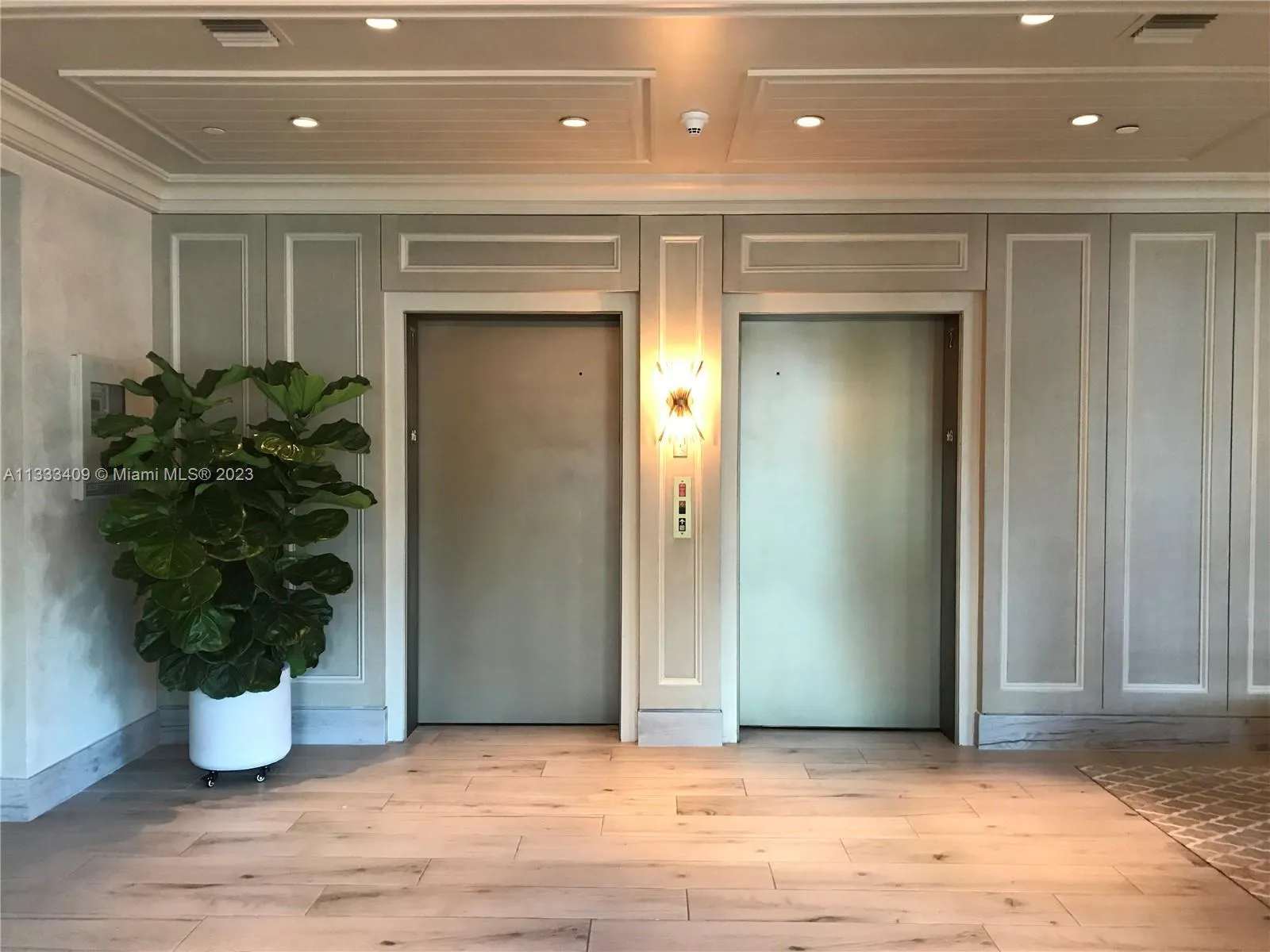 Coconut Grove, Florida 33133, United States, 3 Bedrooms Bedrooms, ,4 BathroomsBathrooms,Residential,Active,73785