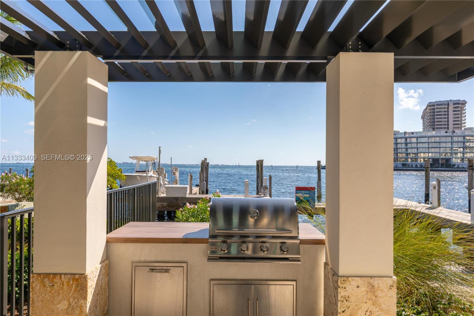 BEACON HARBOUR CONDO - Residential