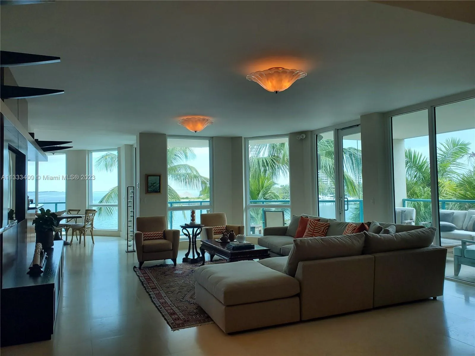 Coconut Grove, Florida 33133, United States, 3 Bedrooms Bedrooms, ,4 BathroomsBathrooms,Residential,Active,73785