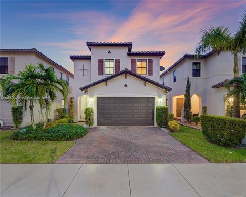 3308 W 95th Ter Hialeah FL 33018