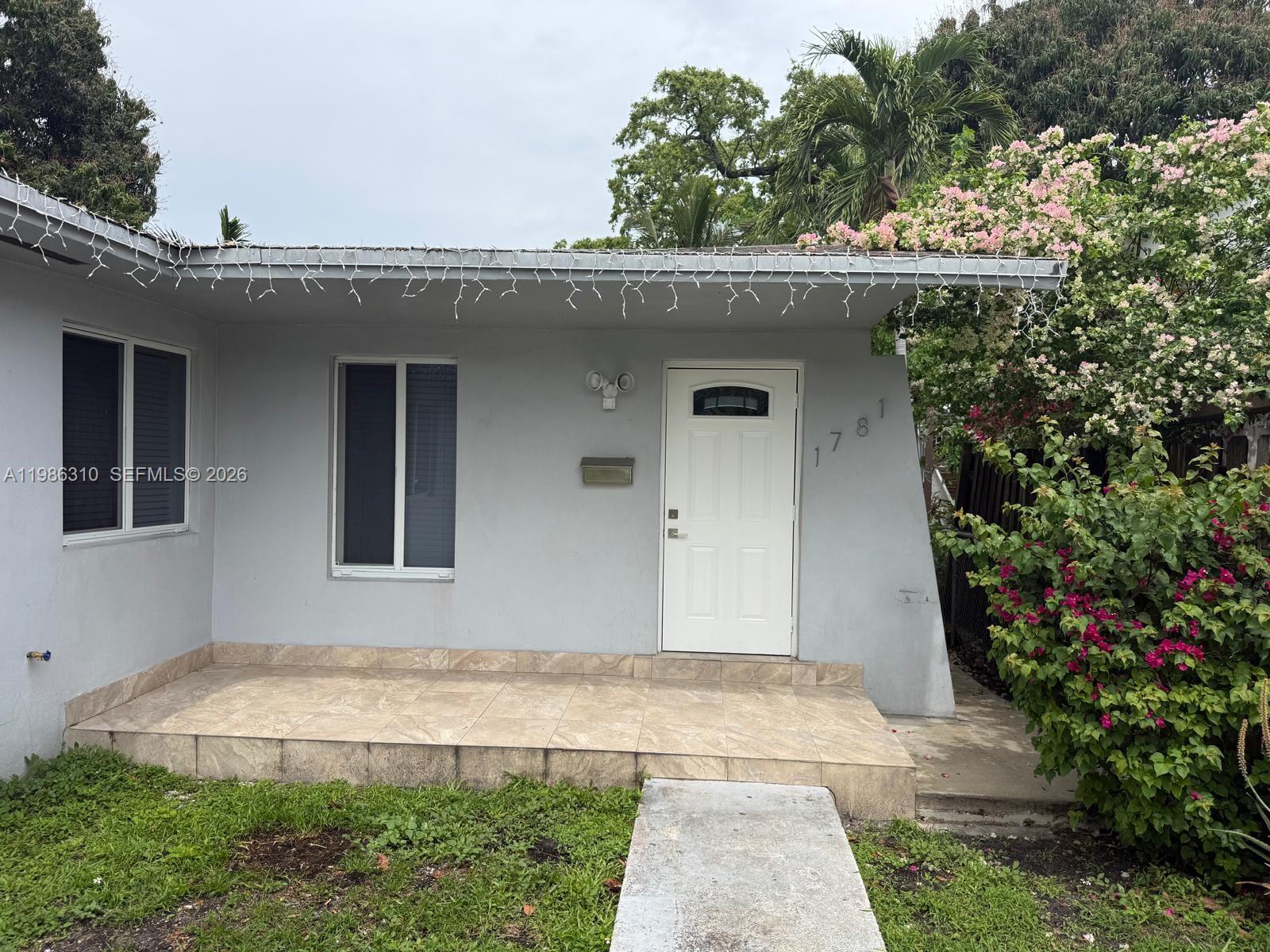 KENWOOD SUB - Residential Lease