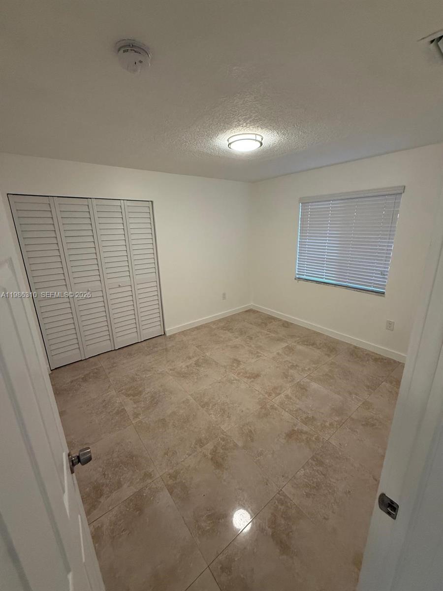 KENWOOD SUB - Residential Lease