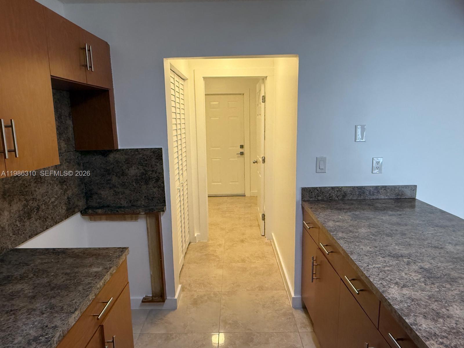 KENWOOD SUB - Residential Lease