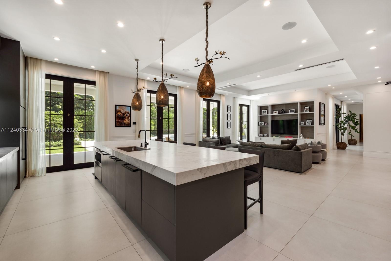 SNAPPER CREEK LAKES SUB - Residential