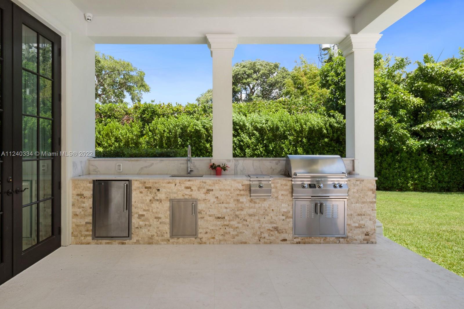 SNAPPER CREEK LAKES SUB - Residential