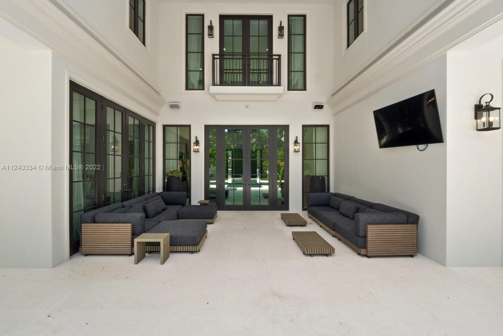 SNAPPER CREEK LAKES SUB - Residential