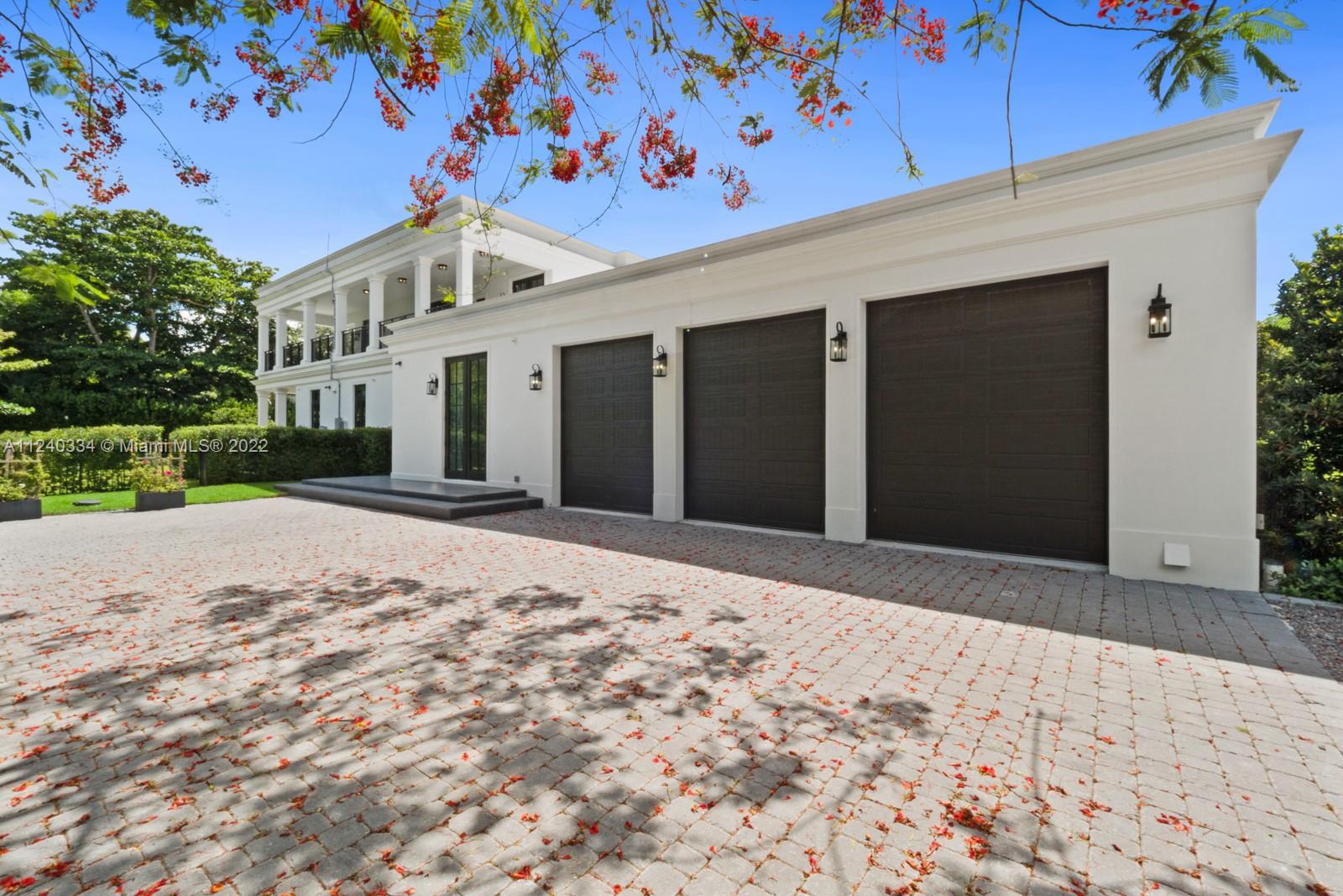 SNAPPER CREEK LAKES SUB - Residential