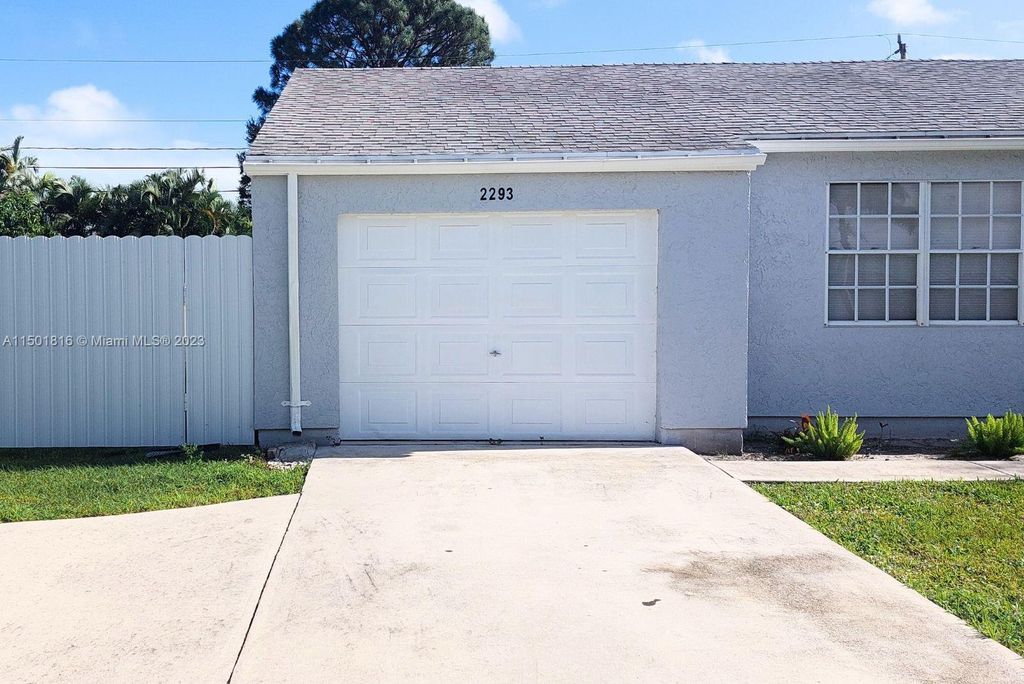 Photo of 2293 SE Berkshire Blvd, Port Saint Lucie, FL 34952 (MLS # A11501816)