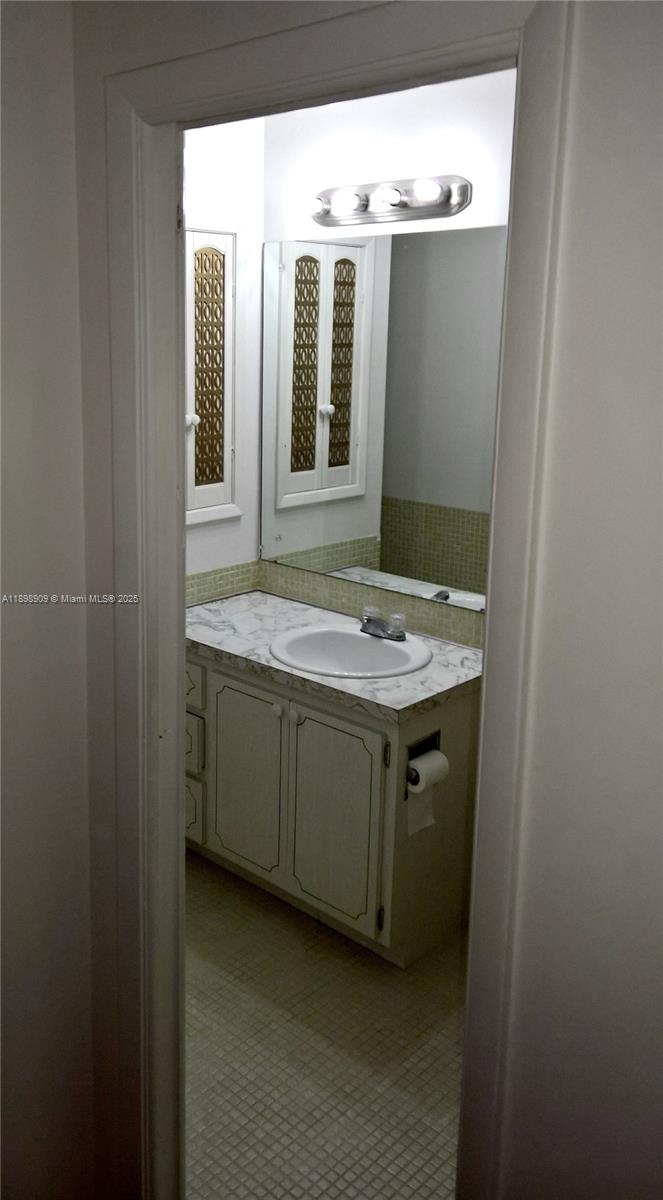SIR WILLIAM APTS CO-OP - Residential Lease