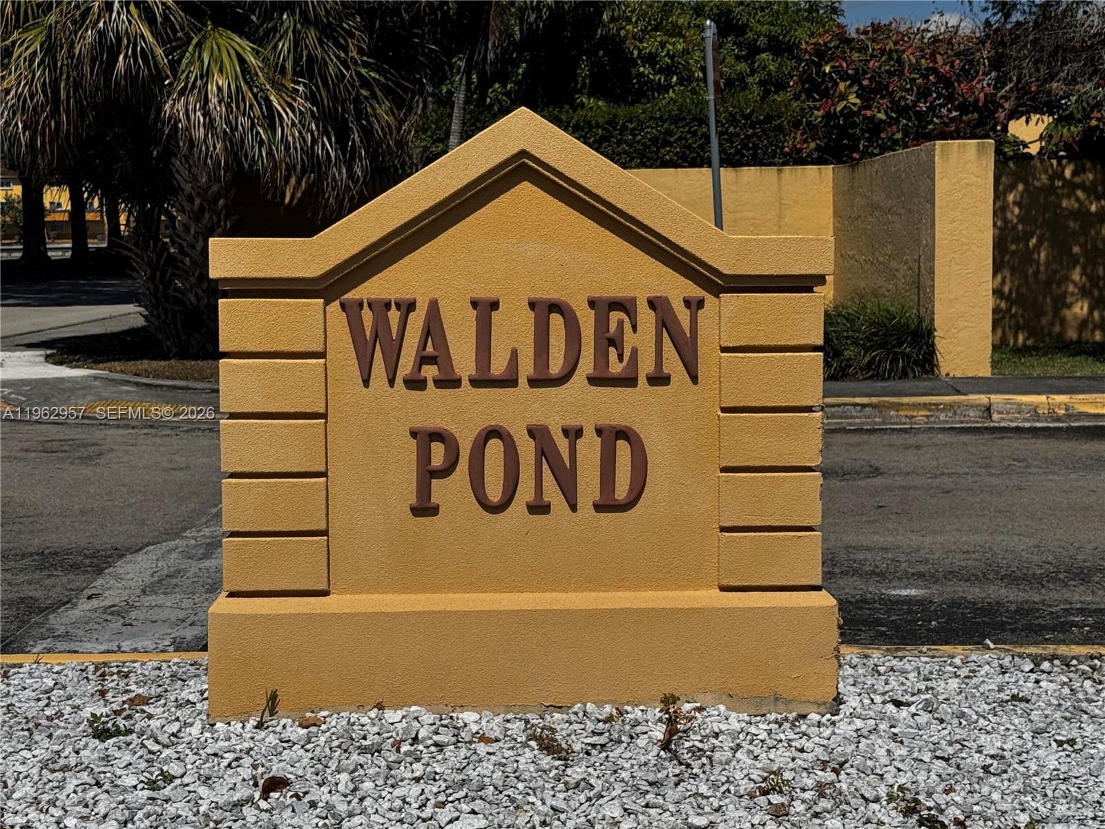 KENDALE LAKES WEST TOWNHO - Residential