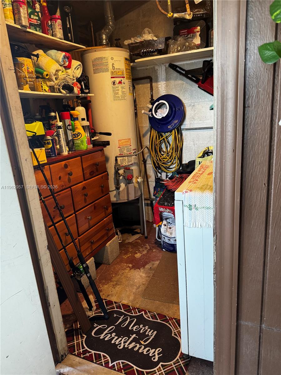 KENDALE LAKES WEST TOWNHO - Residential