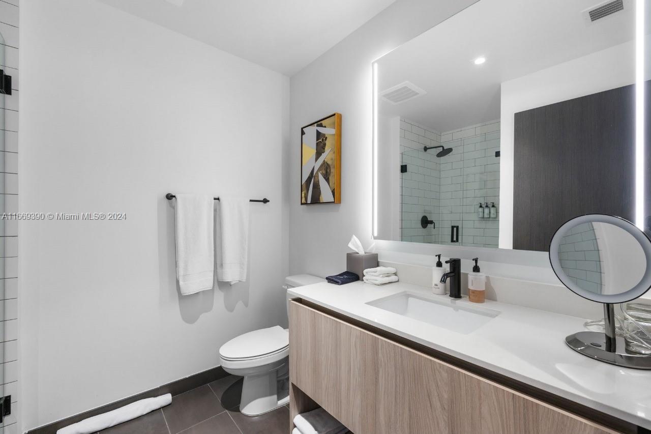 The Elser Hotel & Residenc - Residential Lease