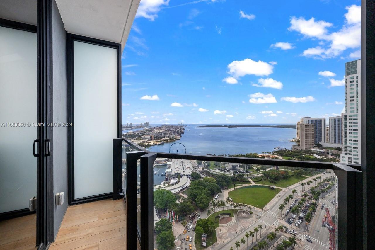 The Elser Hotel & Residenc - Residential Lease