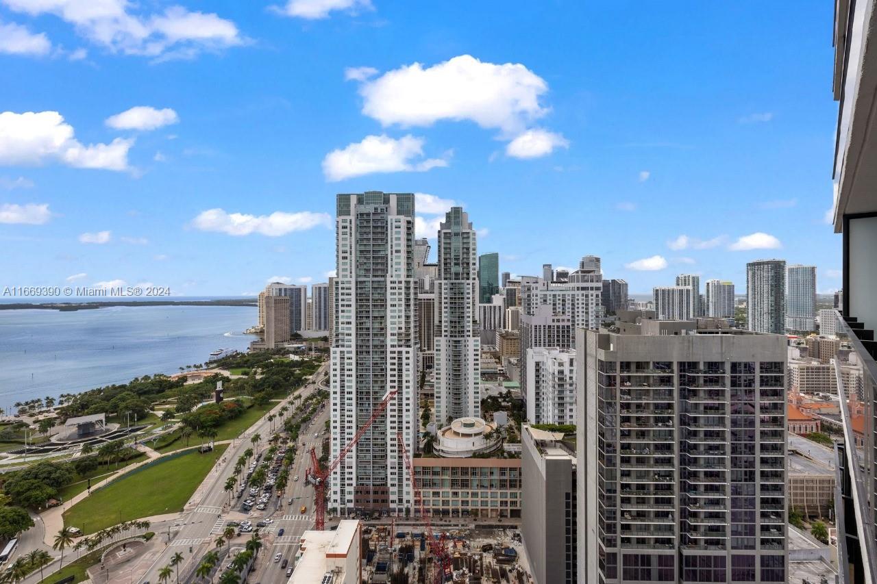 The Elser Hotel and residences offers a choice of every need. Discover a wealth of curated amenities meant for recreation, relaxation and inspiration. This is a fully furnished studio in prime location with bay view, best line and layout. 9'2" ceiling height with floor to ceiling windows, smart thermostat, smart keyless entry. Fully Equipped Kitchen: Ready for your culinary adventures. - Modern Bathroom: Clean, sleek, and convenient. - Private Balcony: Soak in spectacular bay views. Building Amenities: -Rooftop with panoramic views -Pool -Two-story gym with 2022 Technogym equipment -Poolside bar and restaurant -Communal BBQ area -Paid valet parking - Embrace Miami's vibrant energy with our premium accommodations.