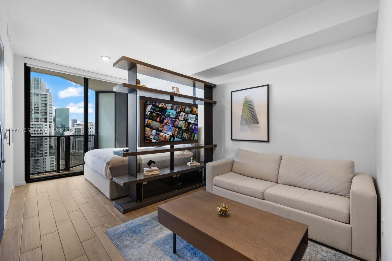 The Elser Hotel & Residenc - Residential Lease