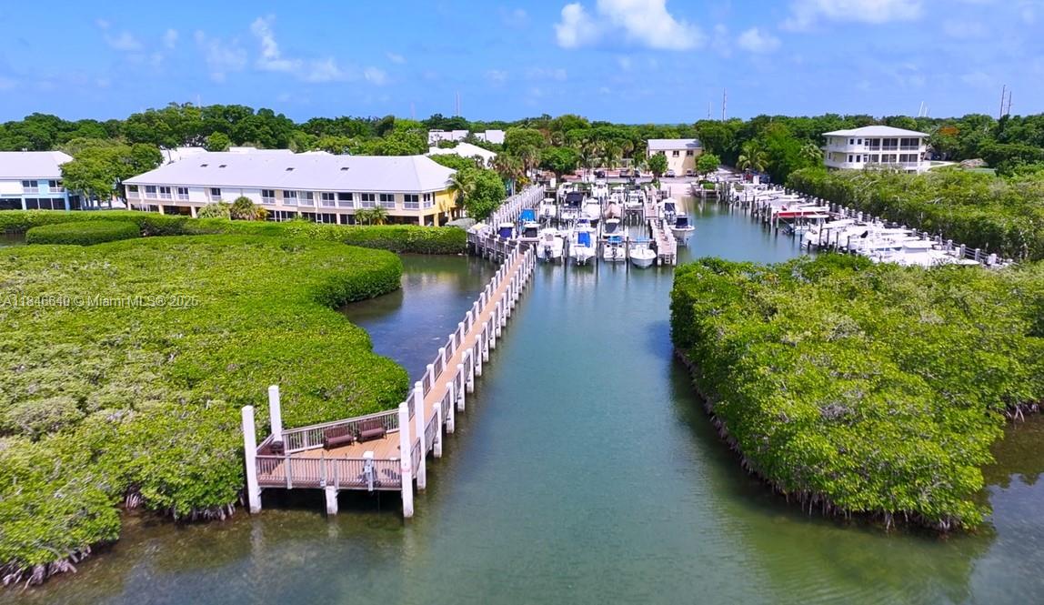 LANDINGS OF LARGO - Residential