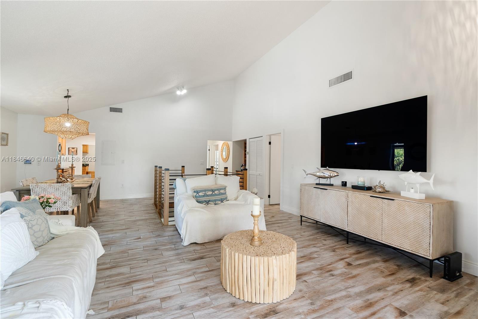 LANDINGS OF LARGO - Residential