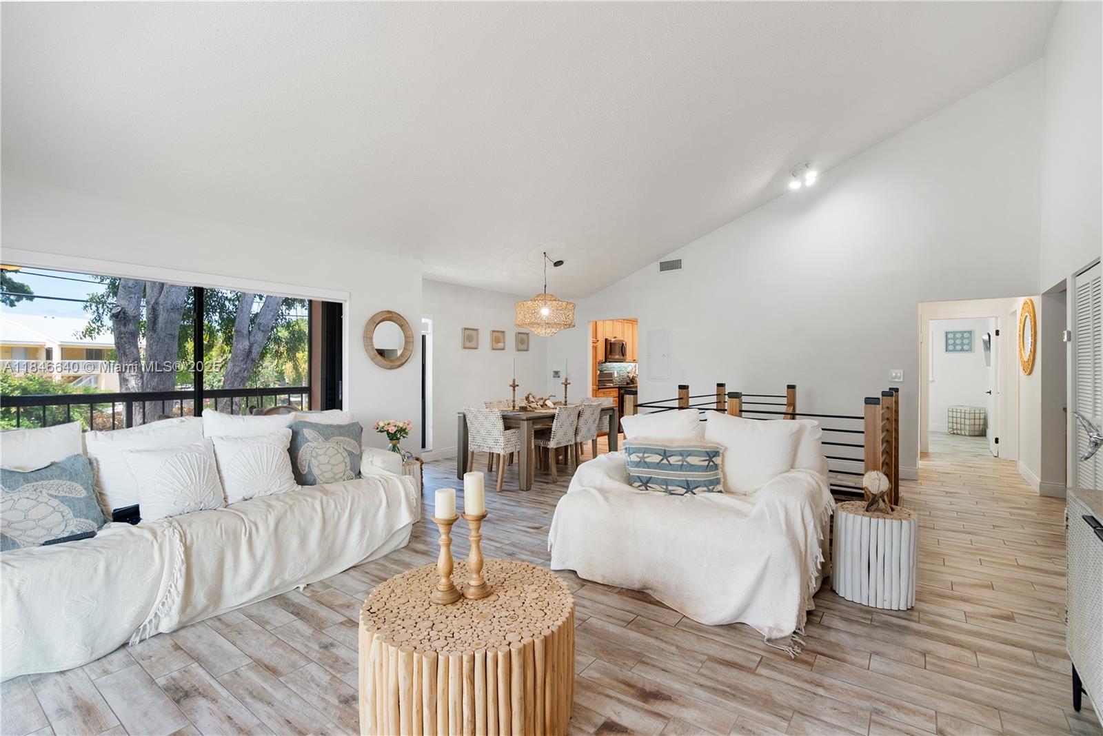 LANDINGS OF LARGO - Residential