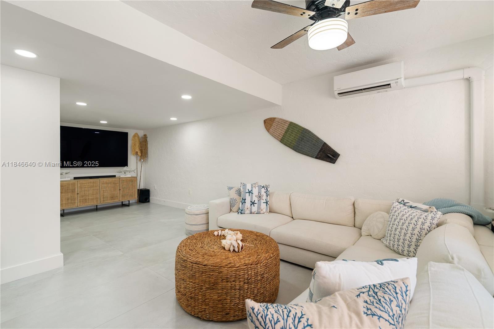 LANDINGS OF LARGO - Residential