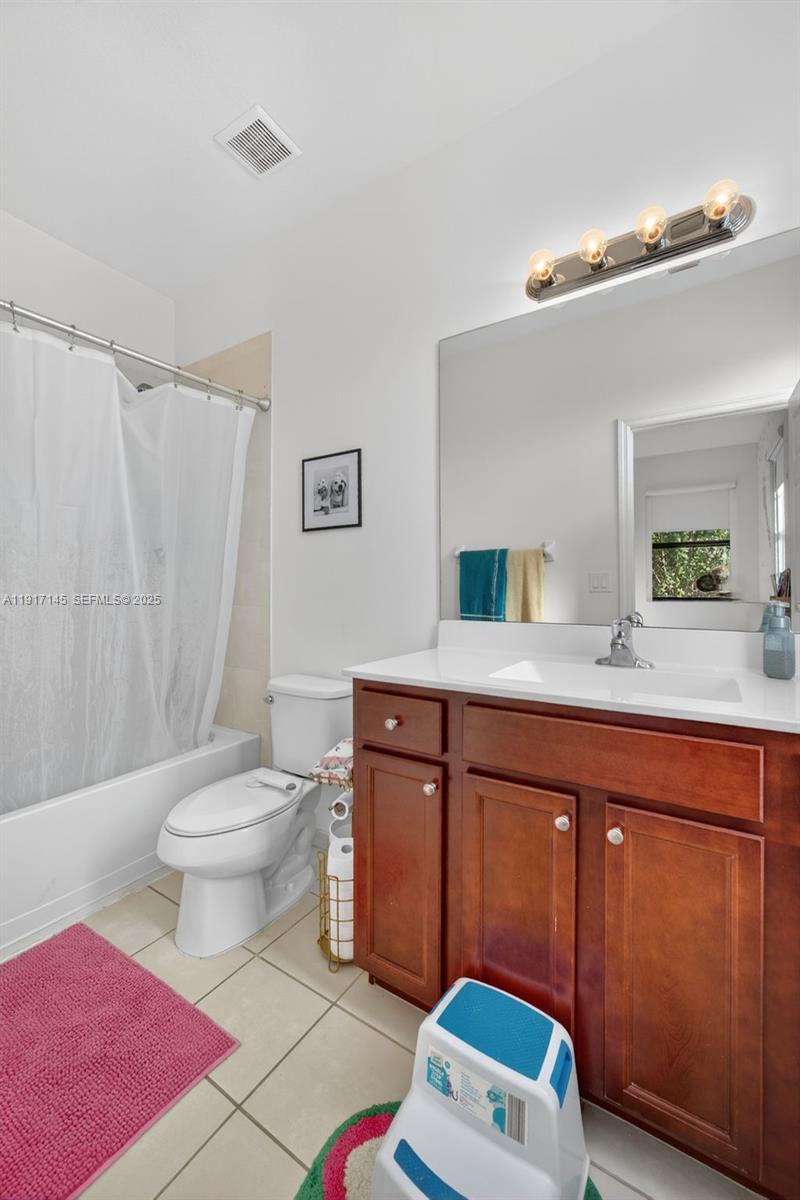 COCO PALM ESTATES - Residential