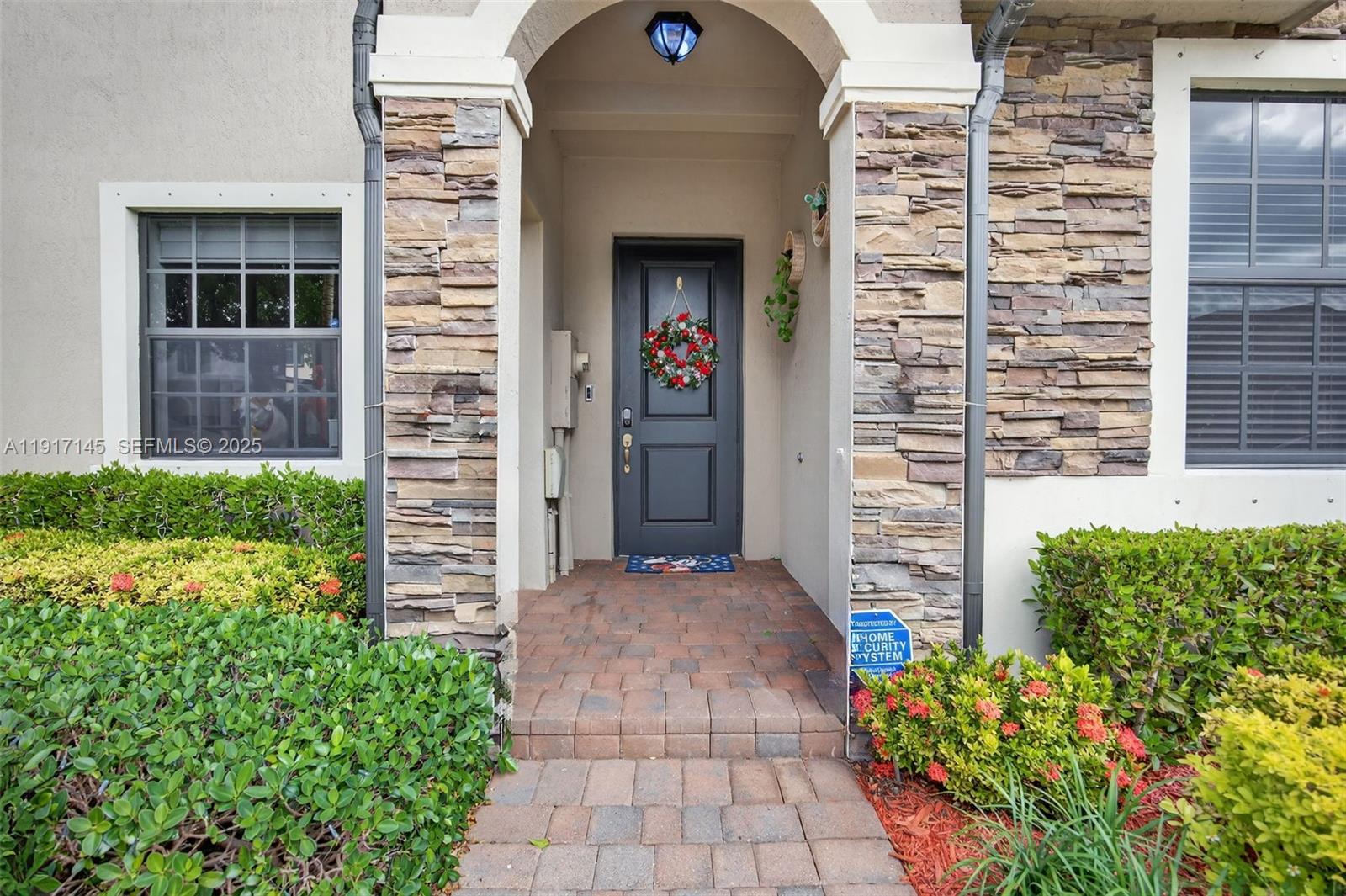 COCO PALM ESTATES - Residential