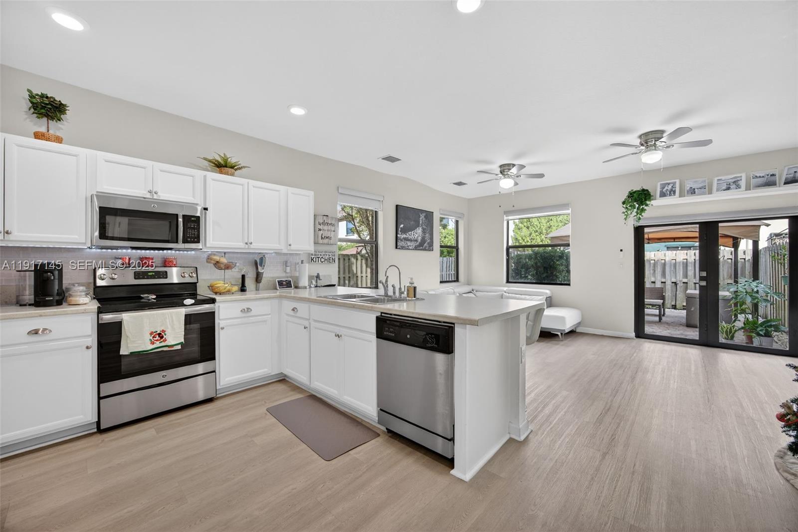 COCO PALM ESTATES - Residential