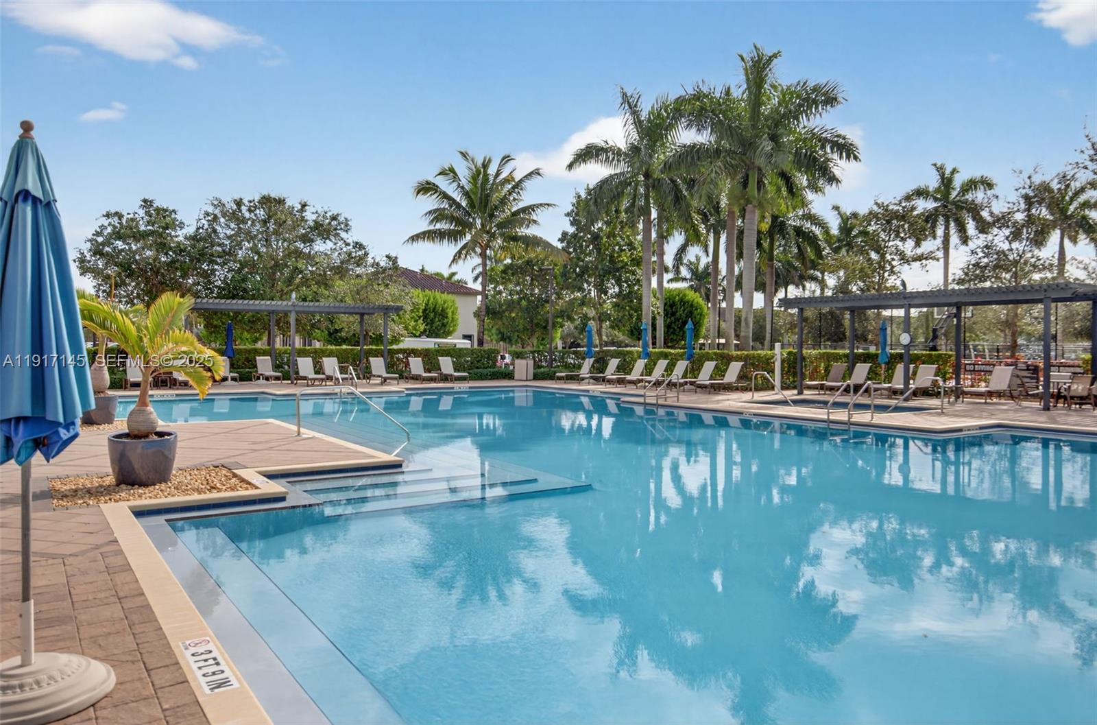 COCO PALM ESTATES - Residential