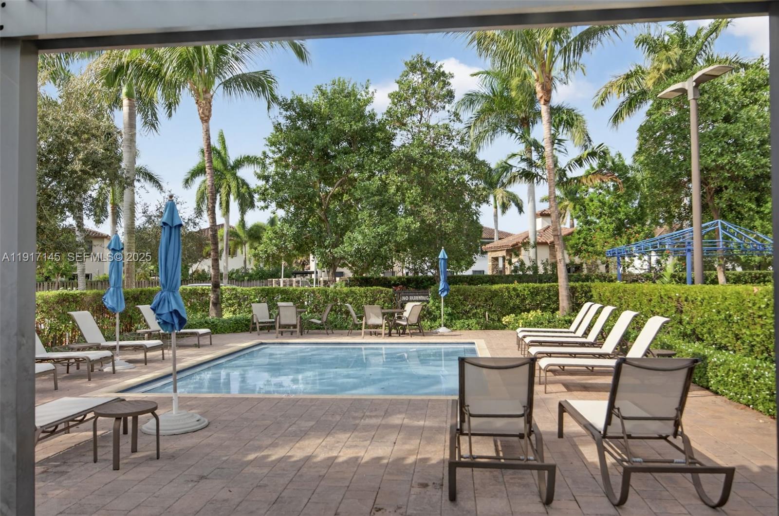 COCO PALM ESTATES - Residential