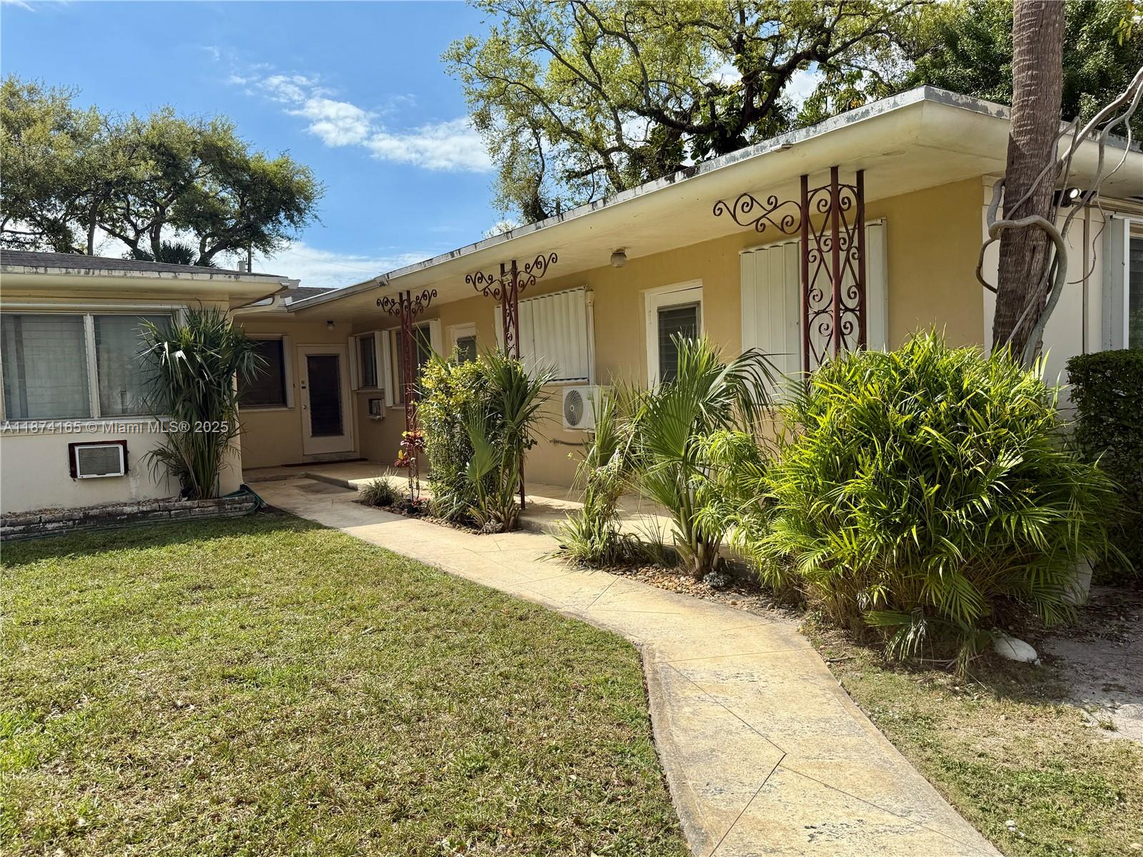 MEYERSON MANOR - Residential Income