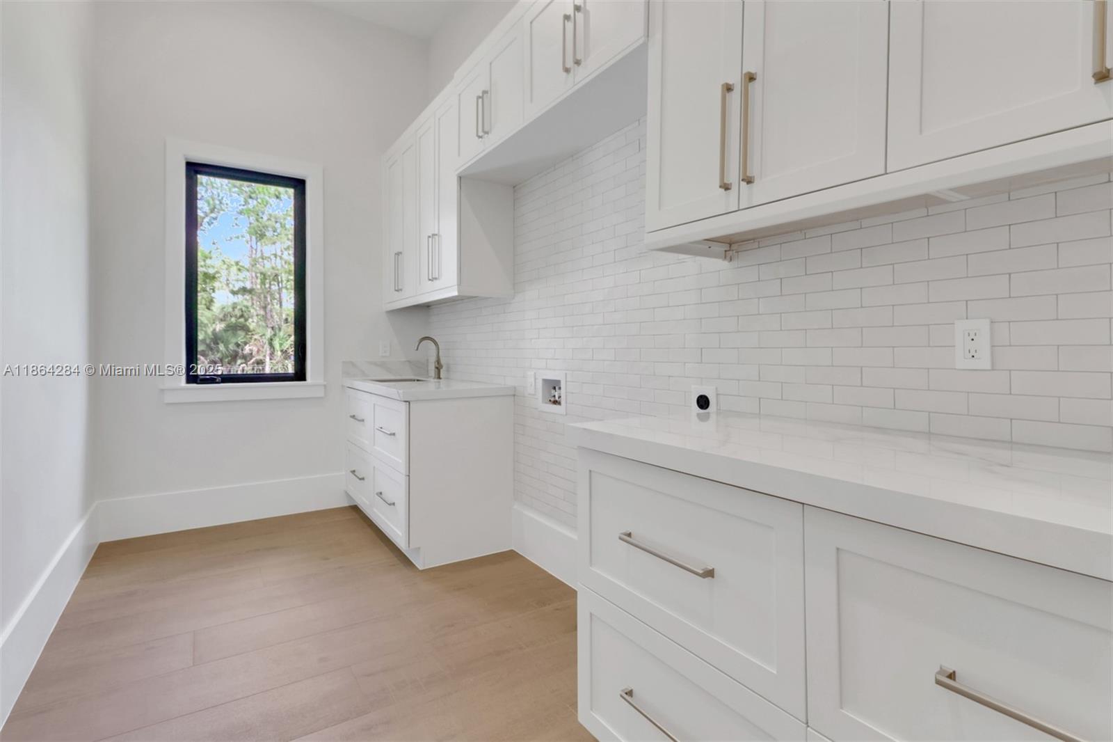 Logan Woods - Residential