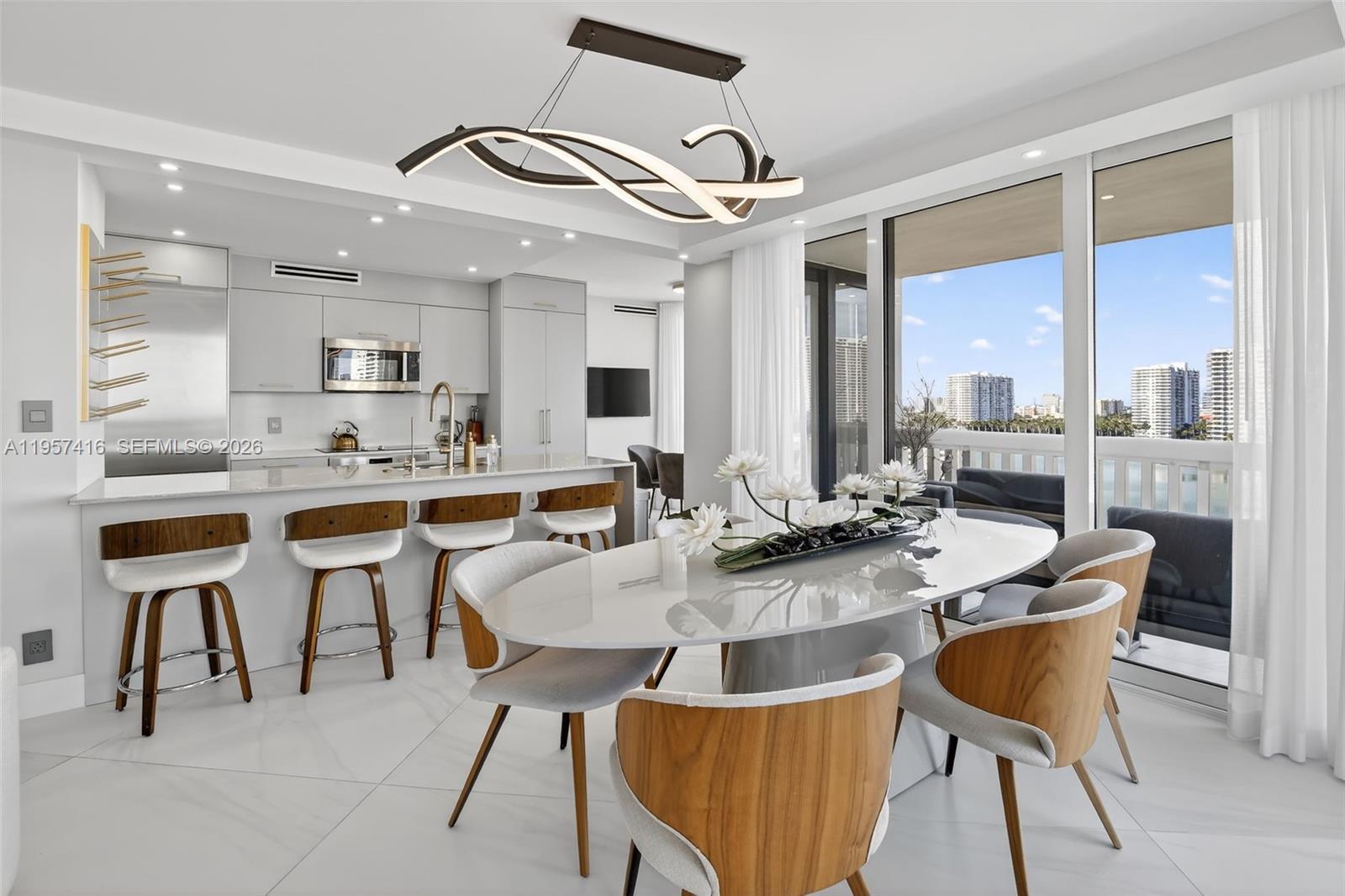 1000 ISL BLVD WILLIAMS IS - Residential