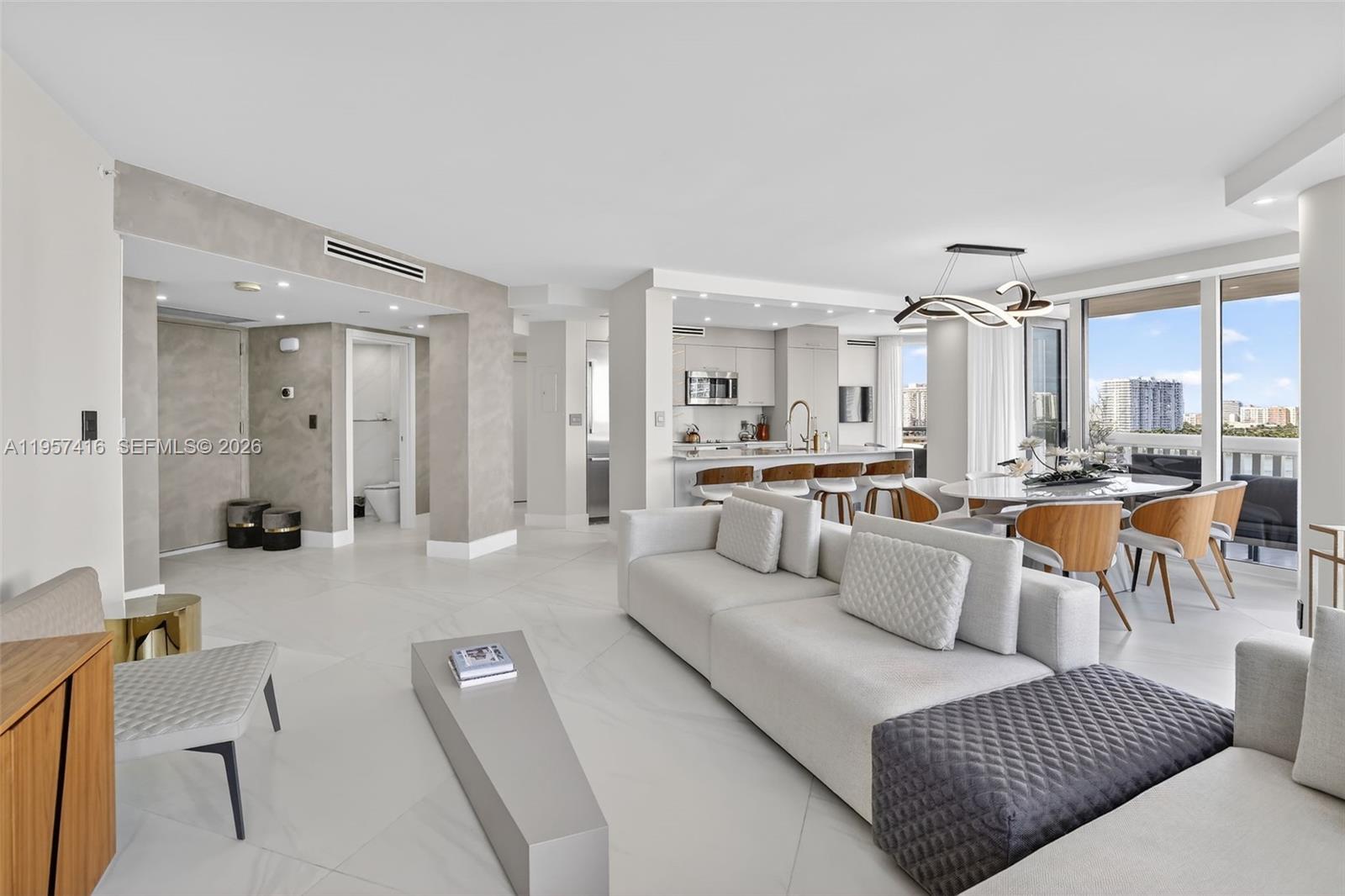 1000 ISL BLVD WILLIAMS IS - Residential