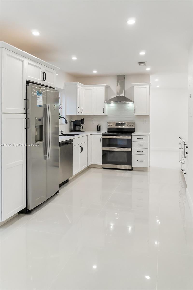 MAJESTIC ESTATES 2ND ADDN - Residential