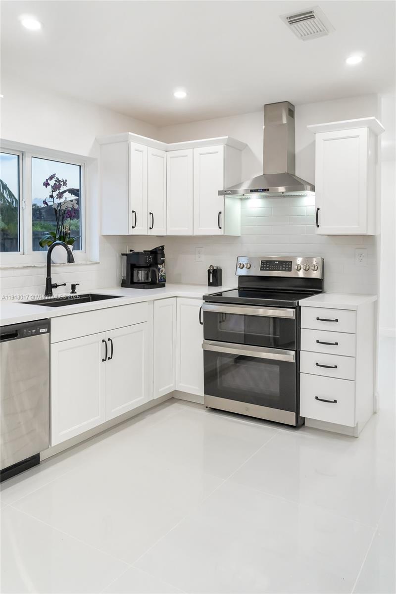 MAJESTIC ESTATES 2ND ADDN - Residential