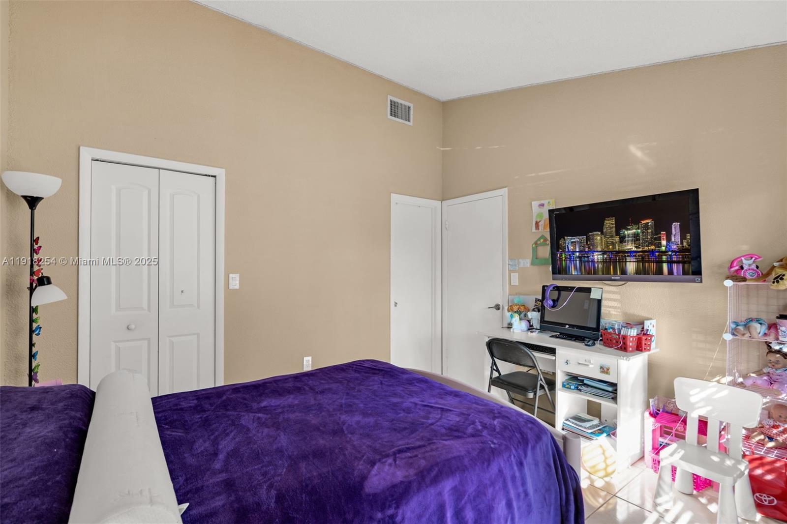 EVERGLADES SUGAR & LAND C - Residential