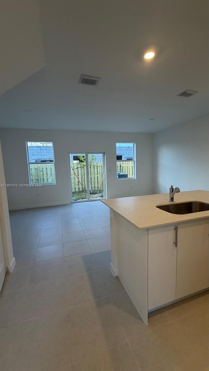 Le Jardine - Residential Lease