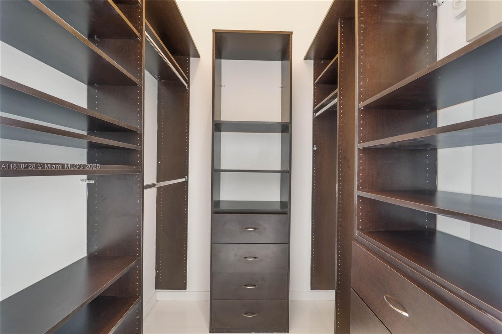 Icon Brickell Tower 1 - Residential