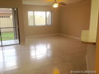 ESPRIT CONDO - Residential Lease