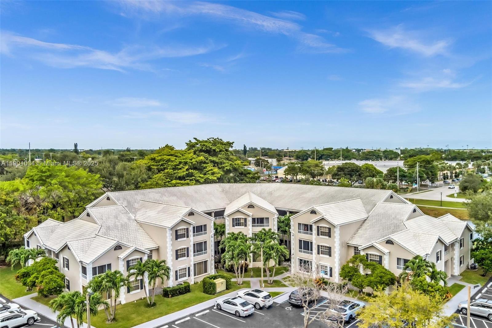 LAKEVIEW CLUB CONDO - Residential Lease