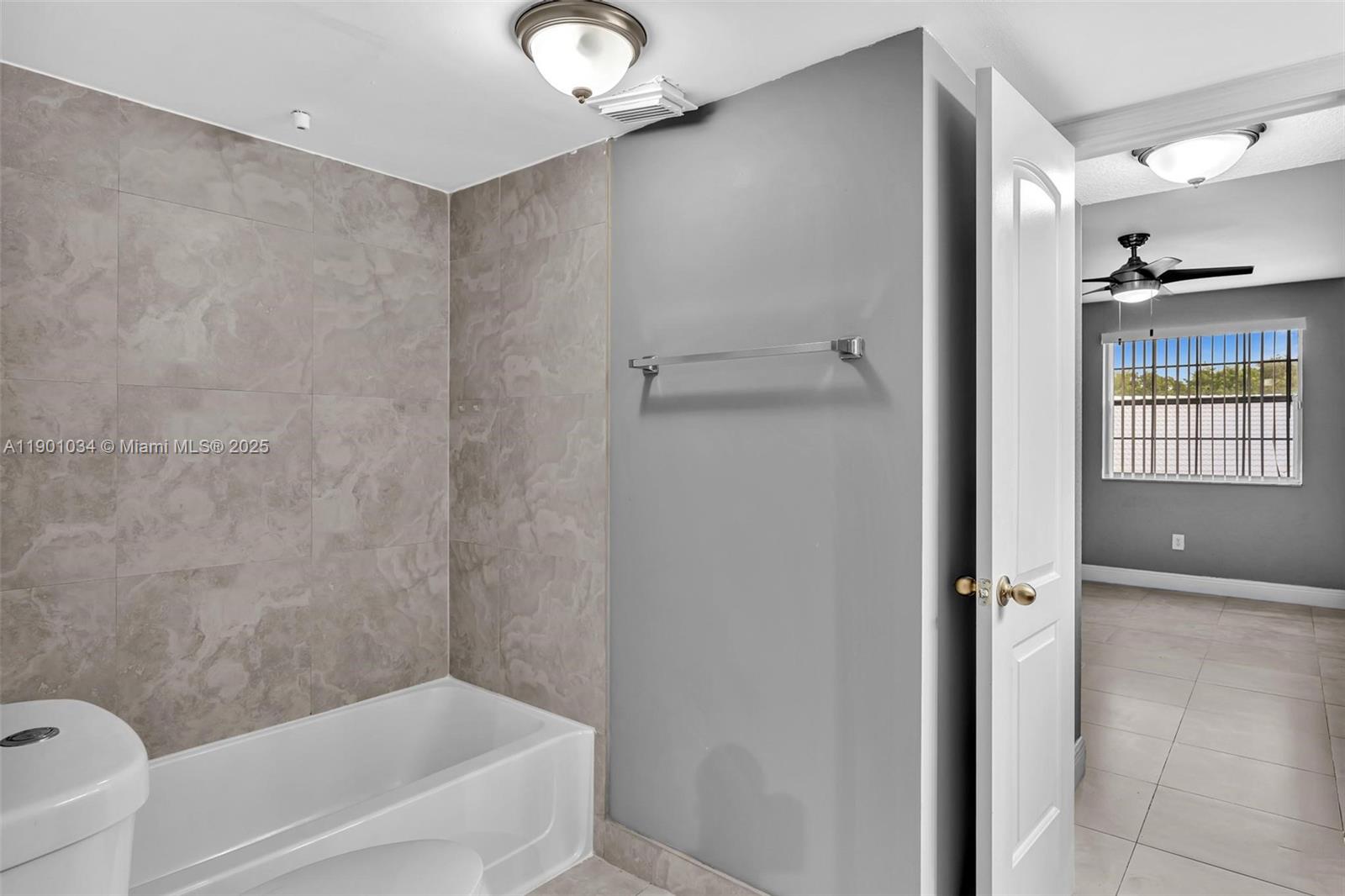 LAKEVIEW CLUB CONDO - Residential Lease