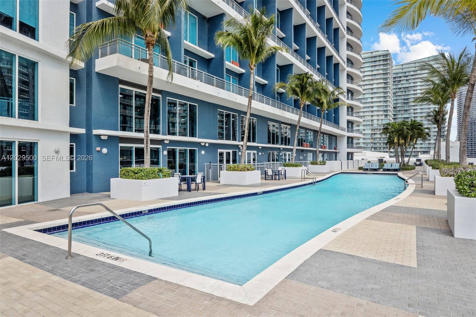 INFINITY AT BRICKELL COND - Residential
