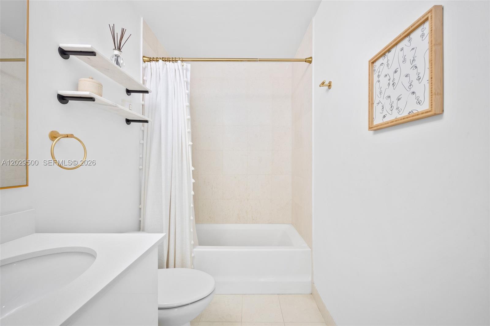 INFINITY AT BRICKELL COND - Residential