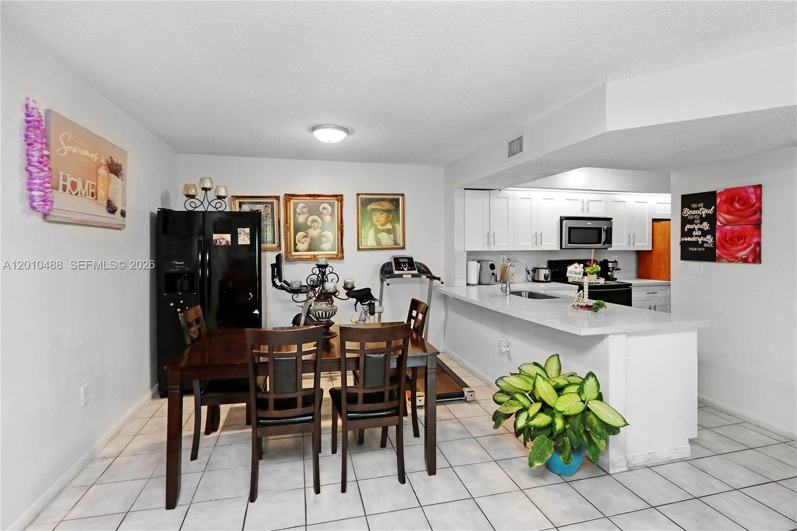 LE CLUB AT OLD CUTLER CON - Residential
