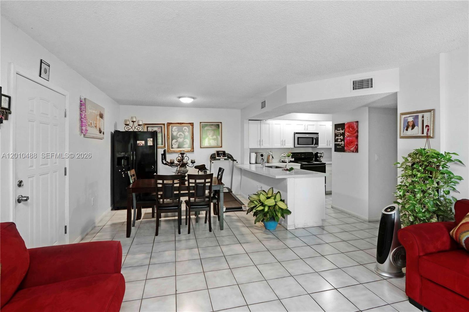 LE CLUB AT OLD CUTLER CON - Residential