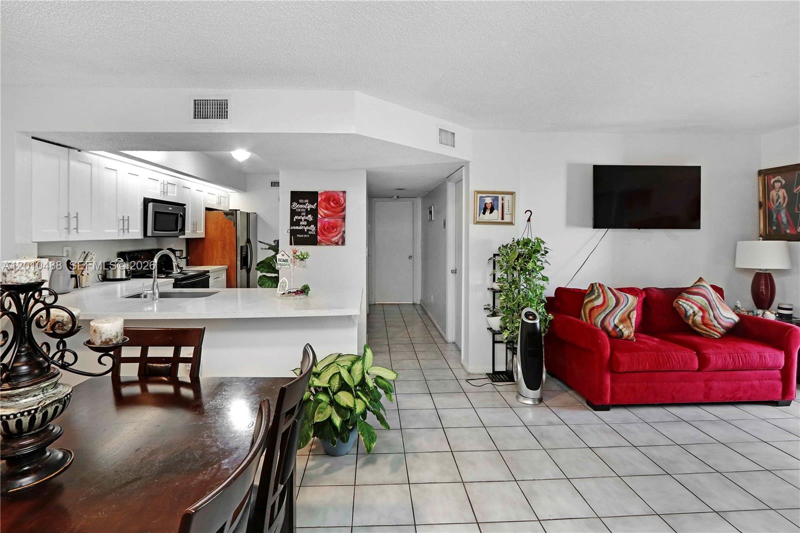 LE CLUB AT OLD CUTLER CON - Residential