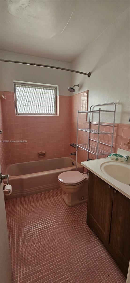 835 MERIDIAN CONDO - Residential